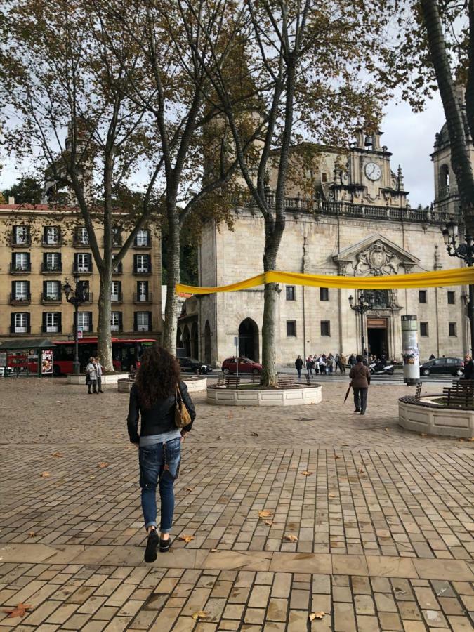 Apartamento Minimalista En El Corazon De Bilbao Ngoại thất bức ảnh